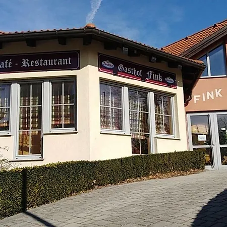 Gasthof Restaurant Cafe Fink Hotel *